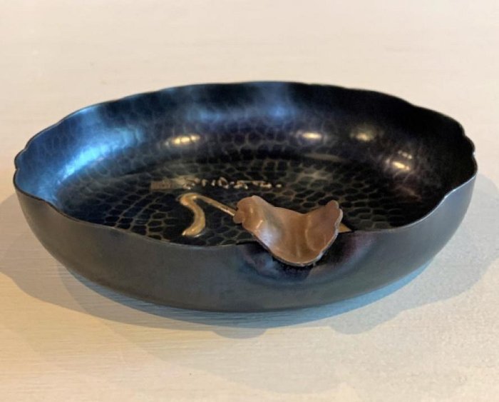 玉川堂　無形文化財　鎚起銅器　壽模様　盆 茶太初] 日本無形文化財玉川堂錘起銅器茶則煙灰缸| Yahoo拍賣