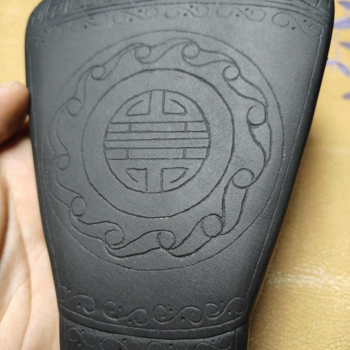 歙州羅紋硯（A） 嚴選歙縣羅紋硯，隨型天然紋路美，適合文人收藏16.8x11.5x1.6cm 塊硯不