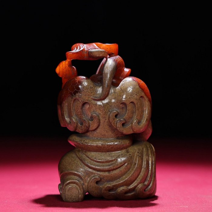 臻品旧藏，和田玉神人，包浆厚重，沁色入骨，工艺精湛，犀利民藏绝佳