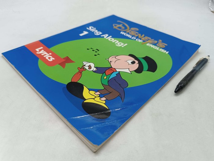 月界1S】Disney's WORLD OF ENGLISH－Sing Along 1．Lyrics〖少年童書