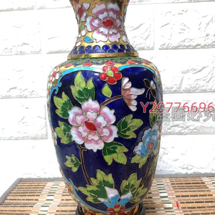 景泰藍花瓶，金地銅胎掐絲琺瑯彩，上世紀老北京料器生產，雙面大花原盒