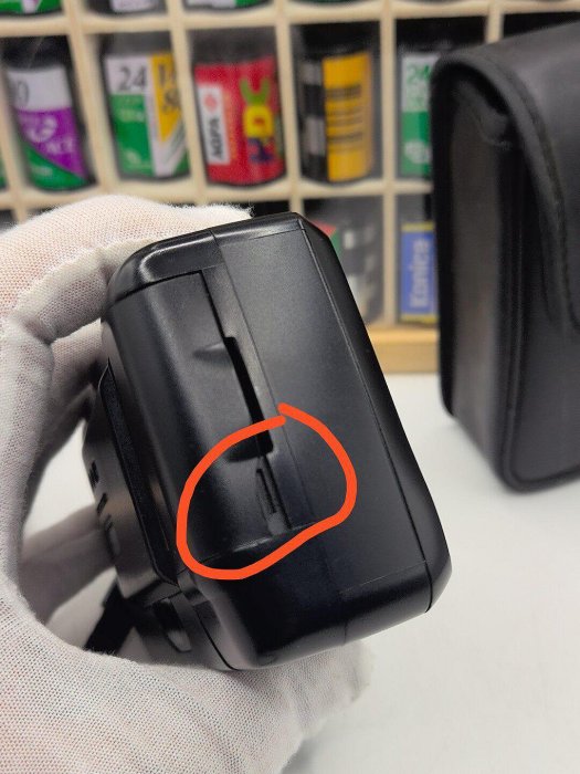 富士Fujifilm CARDIA SUPER 28WP膠片相機,經典28mm定焦廣角,WP防水 富士Fujifilm CARDIA SUPER 28WP膠片相機,經典28mm定焦廣角,WP防水