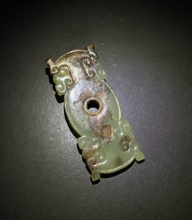 漢代和田玉玉虎商周玉佩戰漢代玉璧玉壁戰漢老和田玉尺寸：7.67*3.28