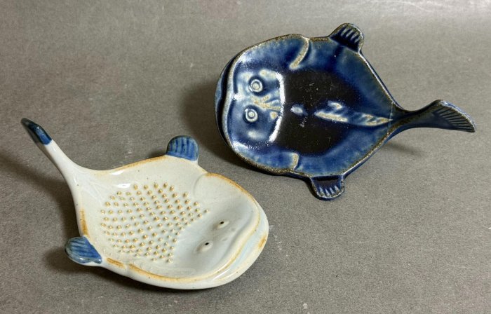 平安　篩月庵　三浦竹泉造　紫交趾　人物馬文　陶硯　共布共箱　F　R7883 平安 篩月庵 三浦竹泉造 紫交趾 人物馬文 陶硯 共布