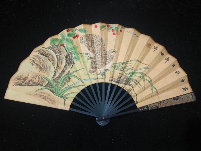 代號Z47《郎世寧花鳥》手繪鏤空折扇材質：宣紙扇面尺寸：寬60cm*高33cm
