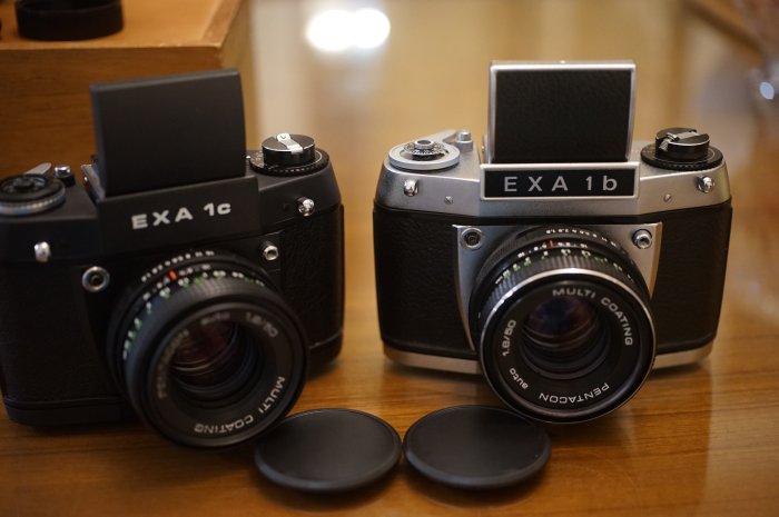 售】德國製Exakta-Exa 1c 35mm片幅可換觀景窗底片機加購Pentacon MC