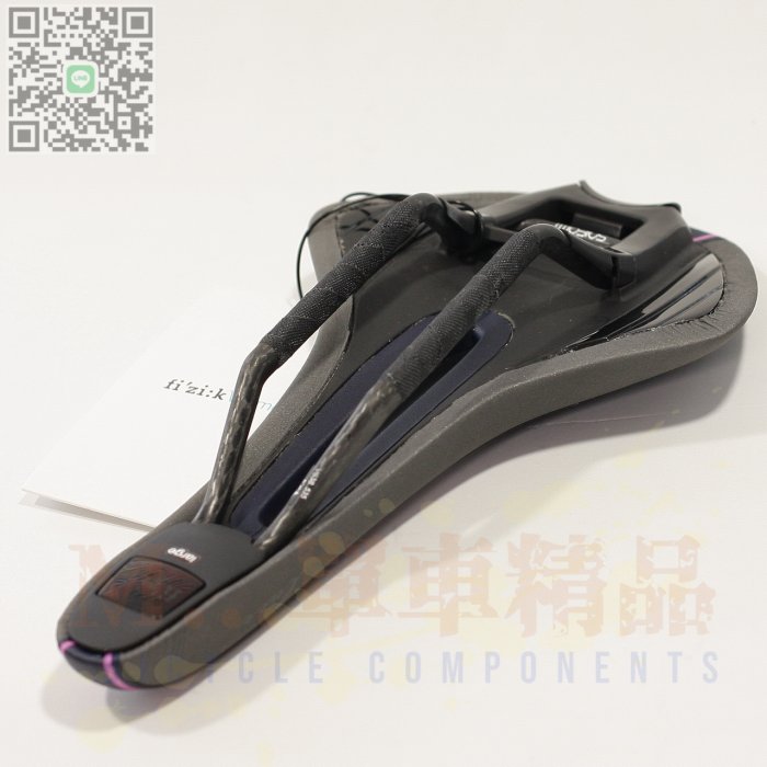 超美品 fi'zi:k Luce mobius Carbon サドル / フィジーク ルーチェ