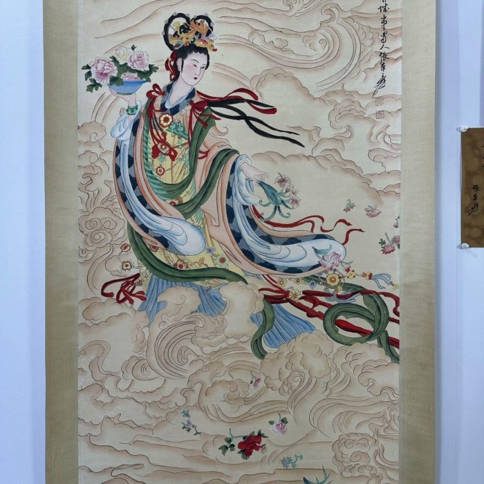 張大千 仕女図 掛軸 四尺中堂 中国美術 人物画 飛天図 インテリア 張大千】天女散花四尺帶信中堂純手繪作品尺寸:200*78cm左右畫芯尺寸
