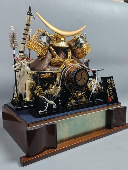 日本五月人形壽慶作高級雕金鷹伊達政宗8號武士兜頭盔| Yahoo拍賣