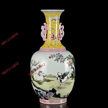 美術品　置物　粉彩雙耳尊　「乾隆御製」銘 可議價清乾隆粉彩三陽開泰花卉紋雙耳瓶。高32*15。DJ926@@5614905古玩