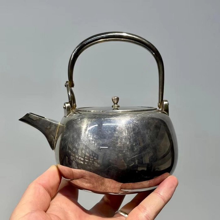 特惠、誠購可議價』日本老銀壺明治時期金龍堂主松尾忠久作純銀壺高13cm