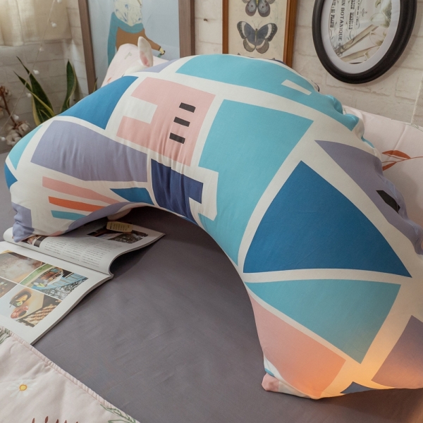 二層紗 新月孕婦枕 多功能枕 舒壓枕 人體工學設計 純棉材質 台灣製 復古 碎花