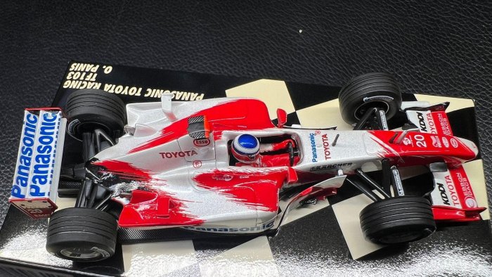 Minichamps F1車模嚴選Panasonic Toyota Racing TF103 O. Panis合金