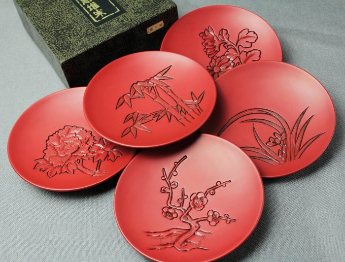 桑園の】美品~日本百年工藝村上堆朱木胎漆器15cm 梅蘭竹菊牡丹菓子器