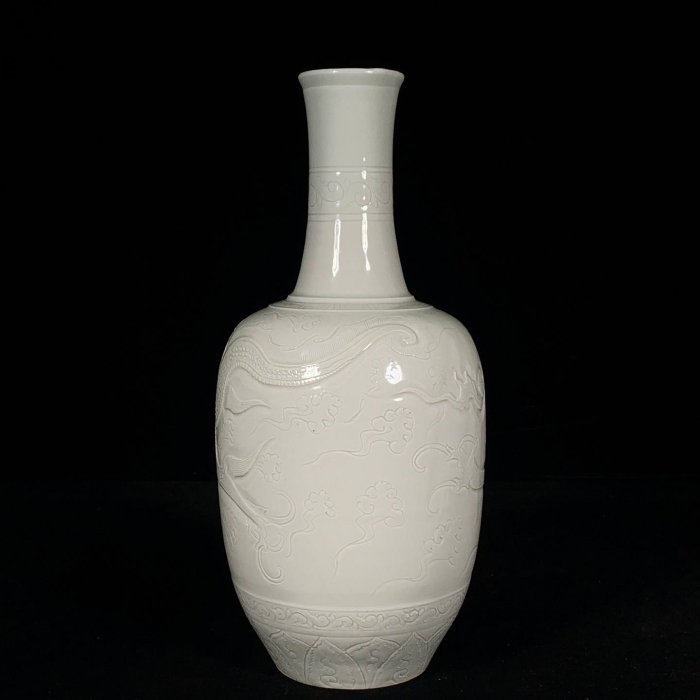 宋定窯刻龍紋棒槌瓶，高29.5直徑13cm，500140 瓷器官窯汝窯【古雲