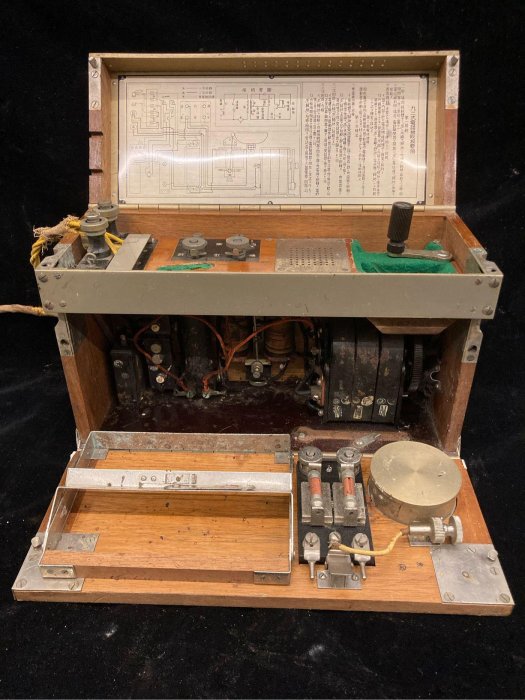 二戰時期日本製昭和18年1943年日本軍用電話九二式電話機長27寬11.5高17