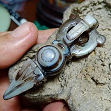 ⭕️ 台湾の上肯購入　高品質【三眼天珠】　本物瑪瑙石保証品‼️ 50000円以上の品 金剛三眼天珠（こんごうさんがんてんじゅ） 至純 S 天珠/曼荼羅