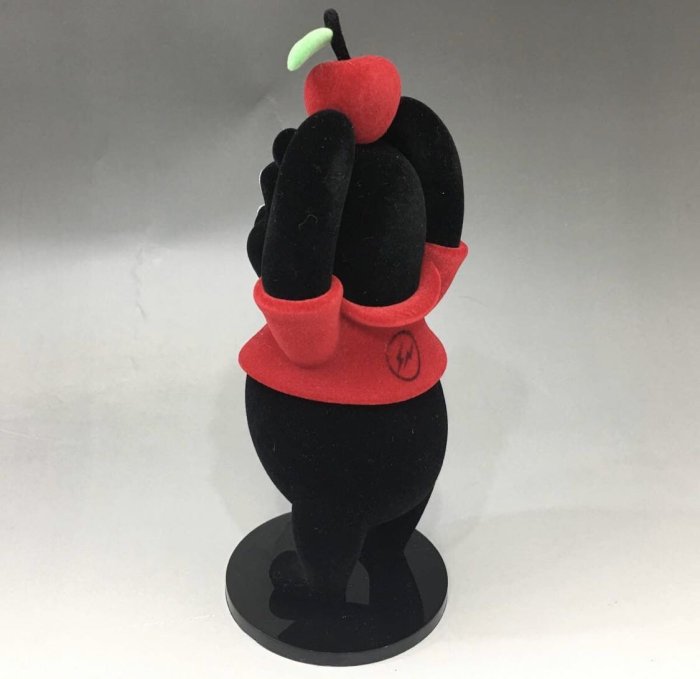 藤原ヒロシ fragment x disney winnie pooh va Hiroshi Fujiwara x fragment design x Medicom Toy 