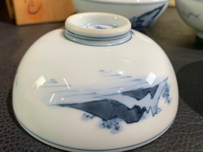 古染付 山水 茶碗【箱有】 江戸時代 古伊万里山水画染付くらわん