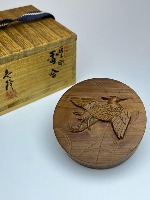 唐木盒 古美術 彫刻 日本進口中古老物純手工雕刻一位木雕《鷺》香盒古樸侘寂底部落款“亮聲