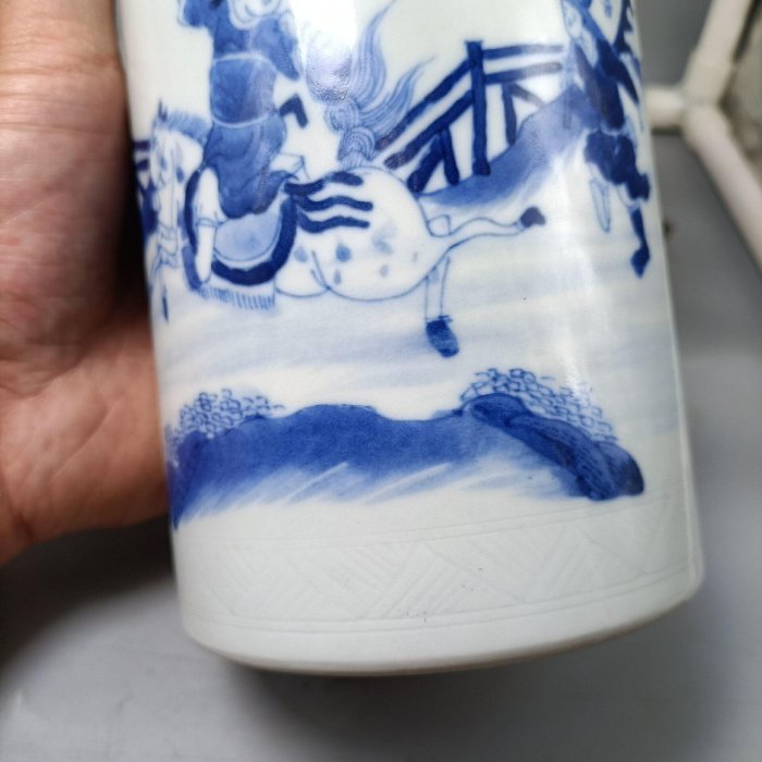 嚴選清代景德鎮567老廠純手工青花筆筒，人物故事主題大號收藏好物筆筒