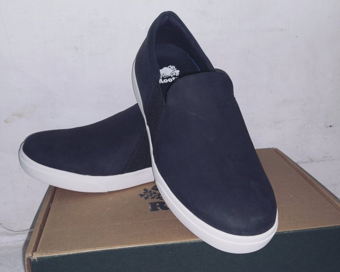 甜甜妞妞小舖 ☆品牌全新  ROOTS  黑色真皮女鞋 休閒懶人鞋