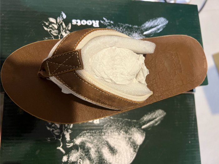 Roots 牛皮拖鞋