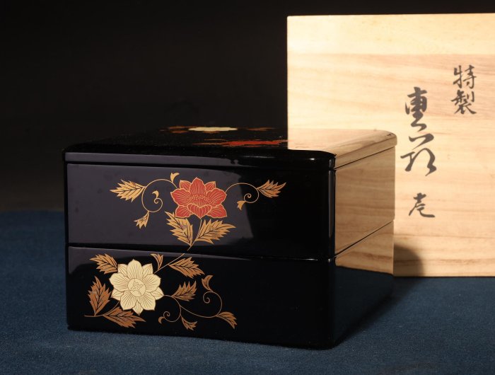 4/20結標日本漆器黑漆金蒔繪牡丹紋二段重箱附共箱AED0475 -漆碗漆盤漆
