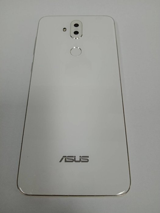 Asus Zenfone 5Q X017DA 4G 64G 1600萬畫素八核心6吋| Yahoo拍賣