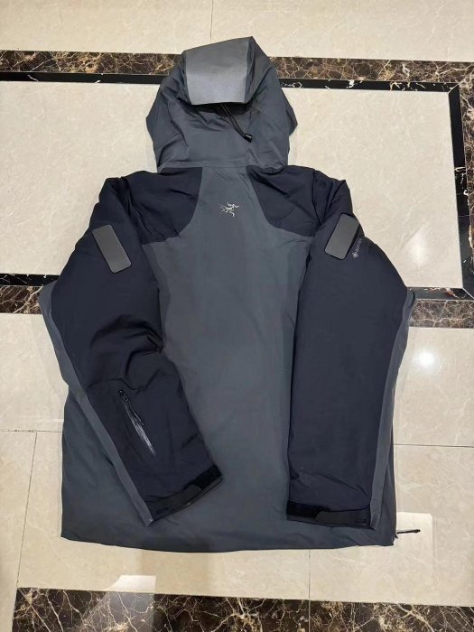 『未使用品』ARC'TERYX Axis Insulated A Jacket NEW ARCTERYX SYSTEM A AXIS INSULATED ANORAK BLACK JACKET