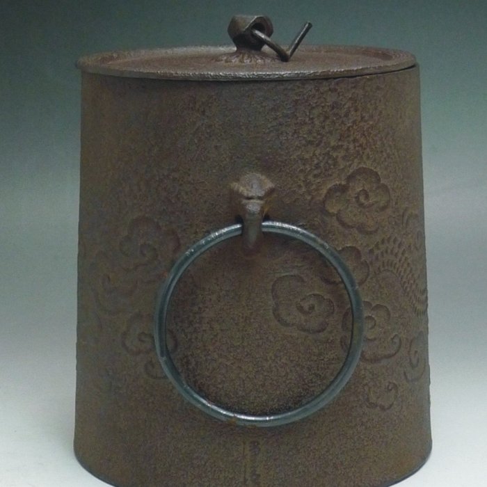 Ｓ４９６　茶釜　『雲龍釜』『釜師　佐藤浄清作』　共箱　茶道具 松果坊】日本茶道具釜師『佐藤淨清』作雲龍釜釣釜/筒釜共箱無補