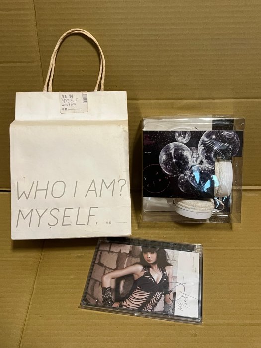 簽名CD~蔡依林 Myself 2010年華納唱片 限量首批耳機版 超稀有可以聽 附親筆簽名、外紙袋、廣告單、未使用耳機超稀有片