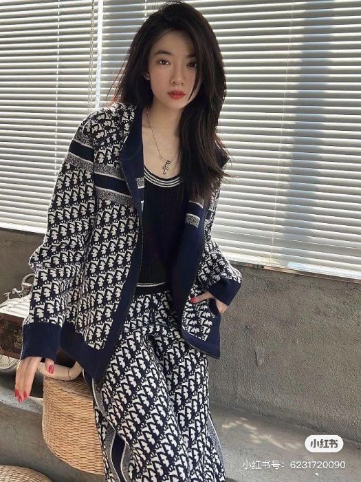 CD Dior 連帽外套 針織外套 毛衣外套 新款雙面穿針織連帽外套，每年都會出的款式，經典不過時的款