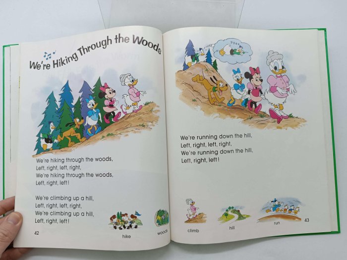 月界二手書店1S】Disney's WORLD OF ENGLISH-Sing Along 2 〖少年童書