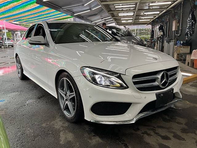 2017 Mercedes-Benz C200 AMG Line