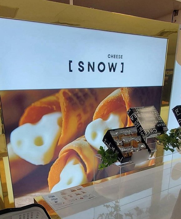 ＊日式雜貨館＊北海道限定 snow cheese&nbsp;SNOW白巧起司雪捲 White Cheese Snow Roll 起司蛋糕 牛奶糖