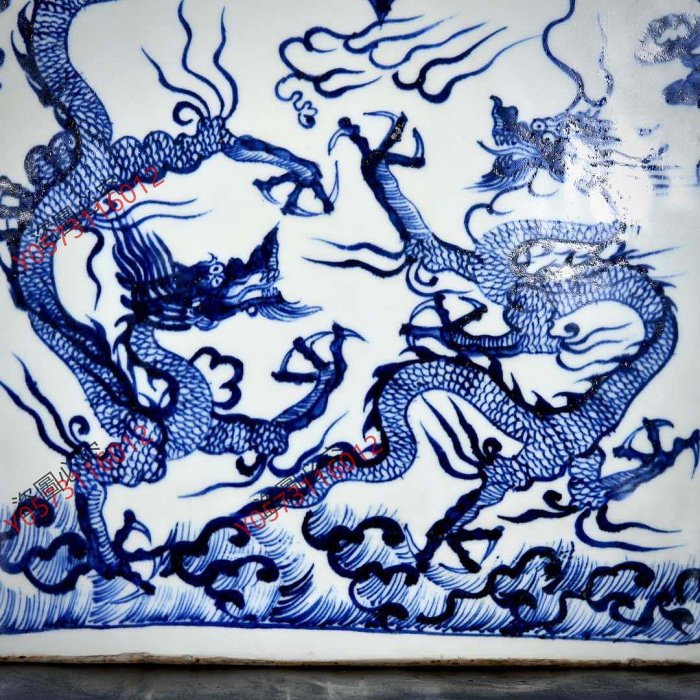 元青花博陵第款龍鳳紋四系扁瓶；40.5x31