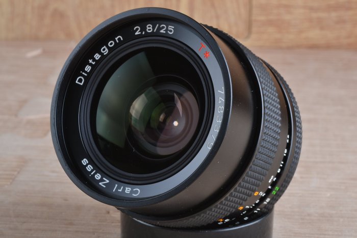 ★極上品★ CONTAX Distagon 25mm F2.8 T＊ MMJ Amazon.co.jp: CONTAX Carl Zeiss DistagonT* 25mm F2.8 : 家電