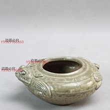 越窯蛙型水盂　青磁蛙型水盂　陶芸　文房四宝　骨董品　古美術 可議價越窯青瓷蛙型水盂。日本回流，文房用品，蛙型水盂造型很別