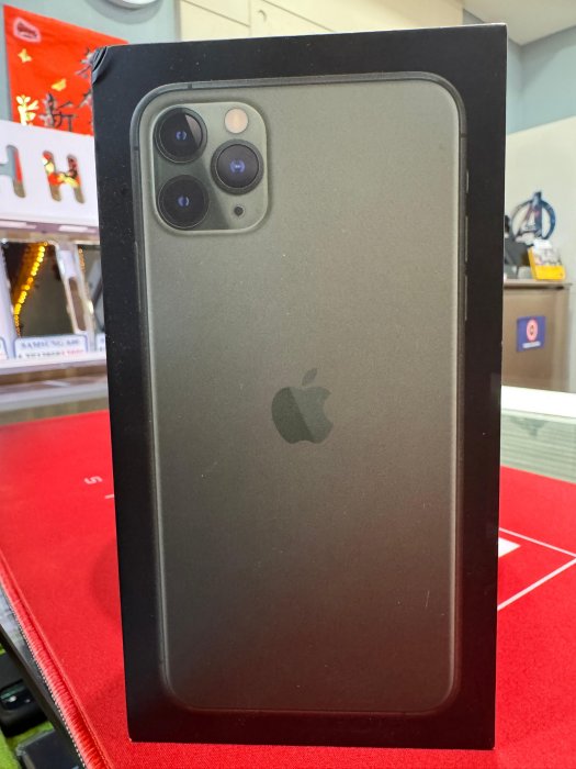iPhone 11 ProMax Green  256G 空盒（沒有手機 沒有配件）