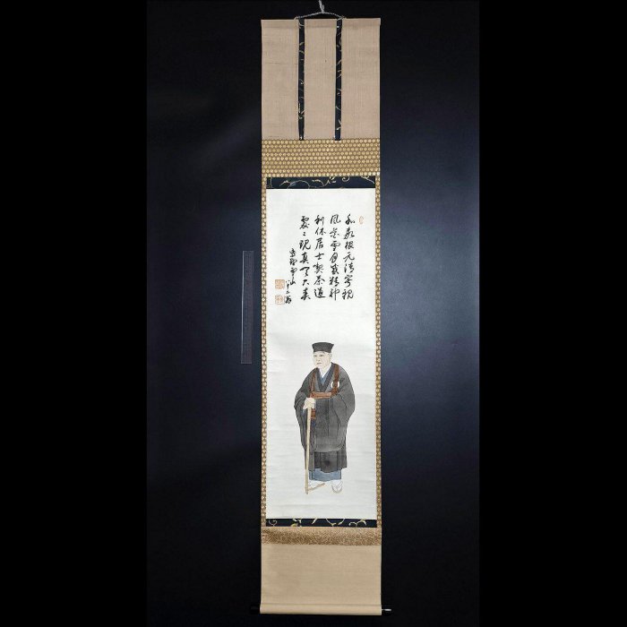 日本大德寺高僧千利休手繪像掛軸，總高160公分，寬32.5公分，茶道主題