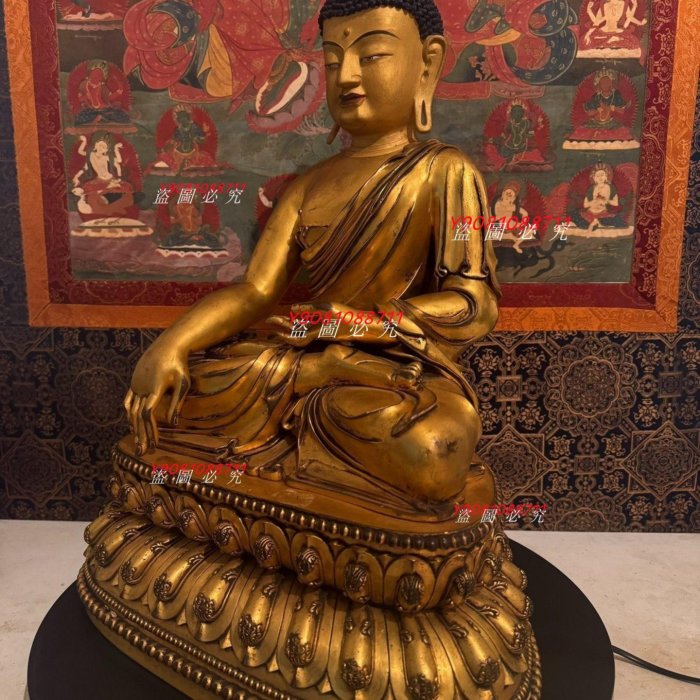 大明宣德年施銅鎏金釋迦牟尼佛坐像，高53.5厘米，工藝精湛，鎏金厚實品