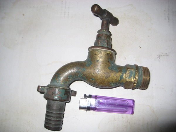 龍頭，古銅製，時代物，緣起物，重約2300克 龍頭，古銅製，時代物，緣起物，重約2300克 金門日報全球資訊網