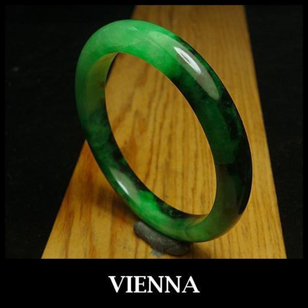 【VIENNA】《手圍18.5/11mm版寬》緬甸玉/冰種驕豔夯葉綠飄墨/翡翠/玉鐲/手鐲I+/X56