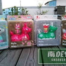 RODY × MOLLY molly 存錢筒 南◇現貨RODY MOLLY 跳跳馬存錢筒冰晶聖誕熱鬧新年歡樂馬年版魔幻樂園