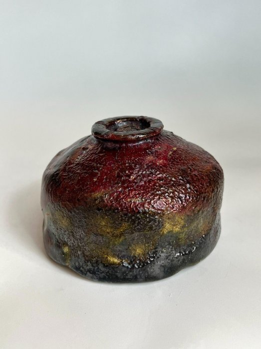 嚴選日本加藤石春樂燒立田錦抹茶碗，獨創精美釉面，蛤蜊光流彩奪目口徑