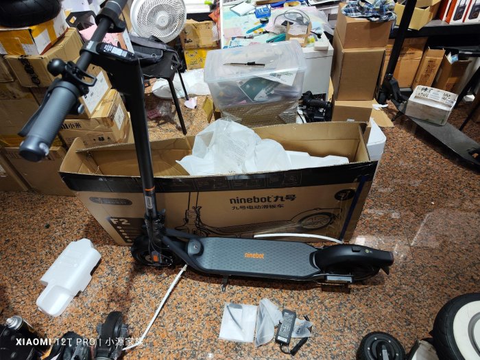 ninebot F2 電動滑板車( 二手）