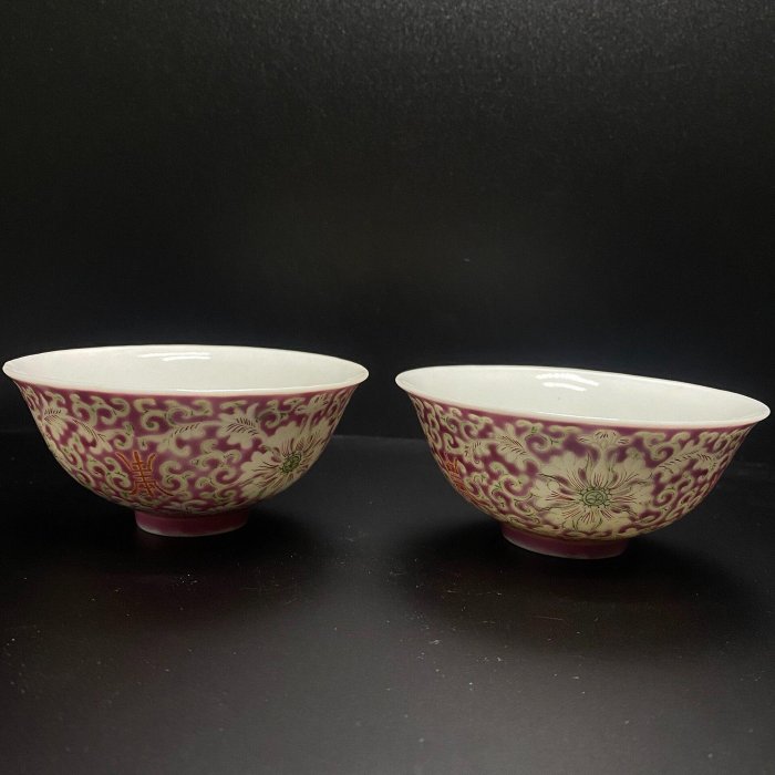 乾隆粉彩碗清代瓷器清代乾隆年粉彩瓷碗，家父早年收藏，碗呈敞口、深腹