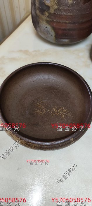 日本)備前燒茶洗(筆洗) 泥料材質：岡山稻田泥作者：曉溪陶古火痕，窯汗