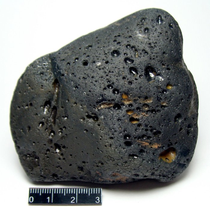 妙麗】月球玄武岩隕石/玻璃質熔殼/Lunar meteorite/Glass/高價